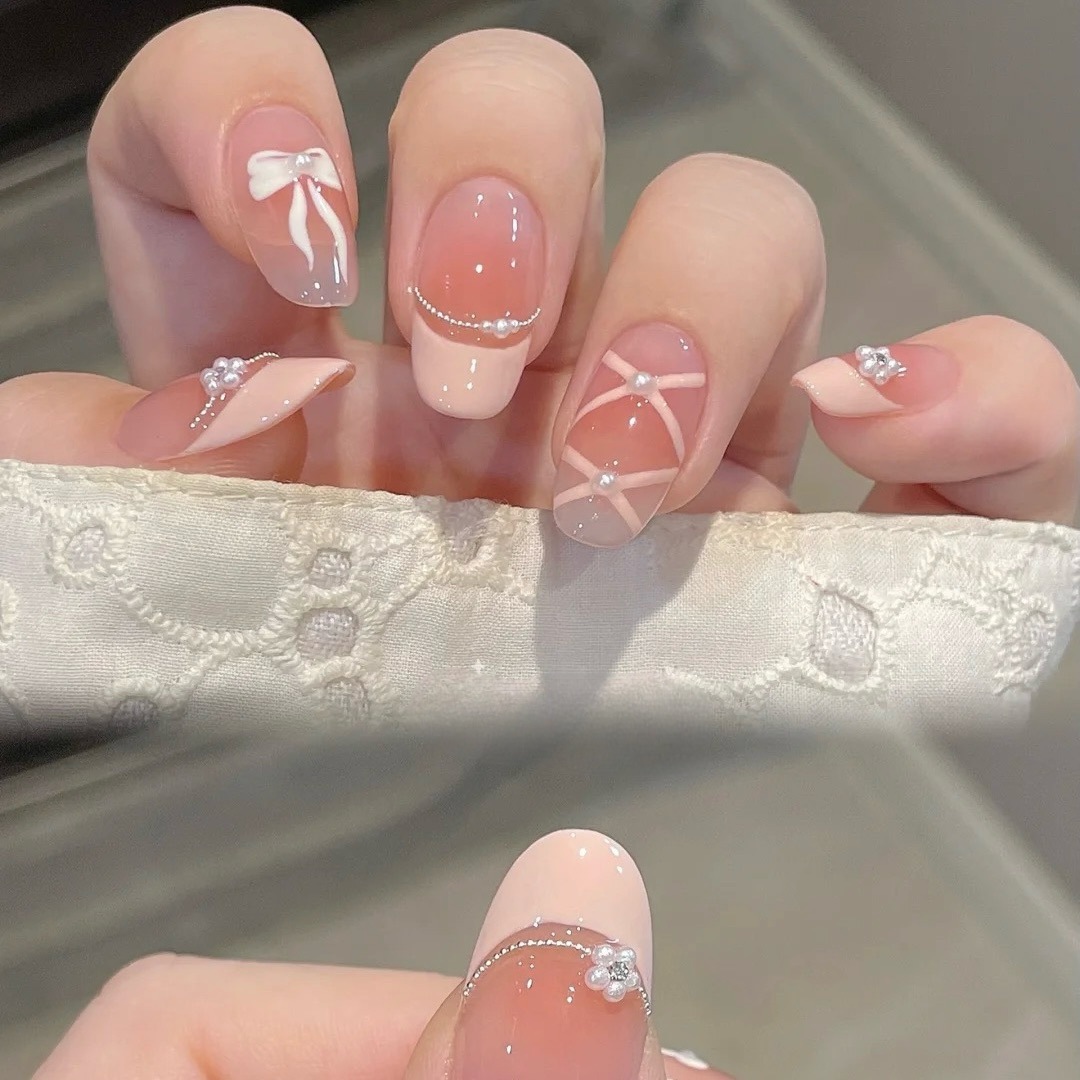 10Pcs White French Pink Heart  - Nail Art Strawberry บทวิจารณ์และราคา