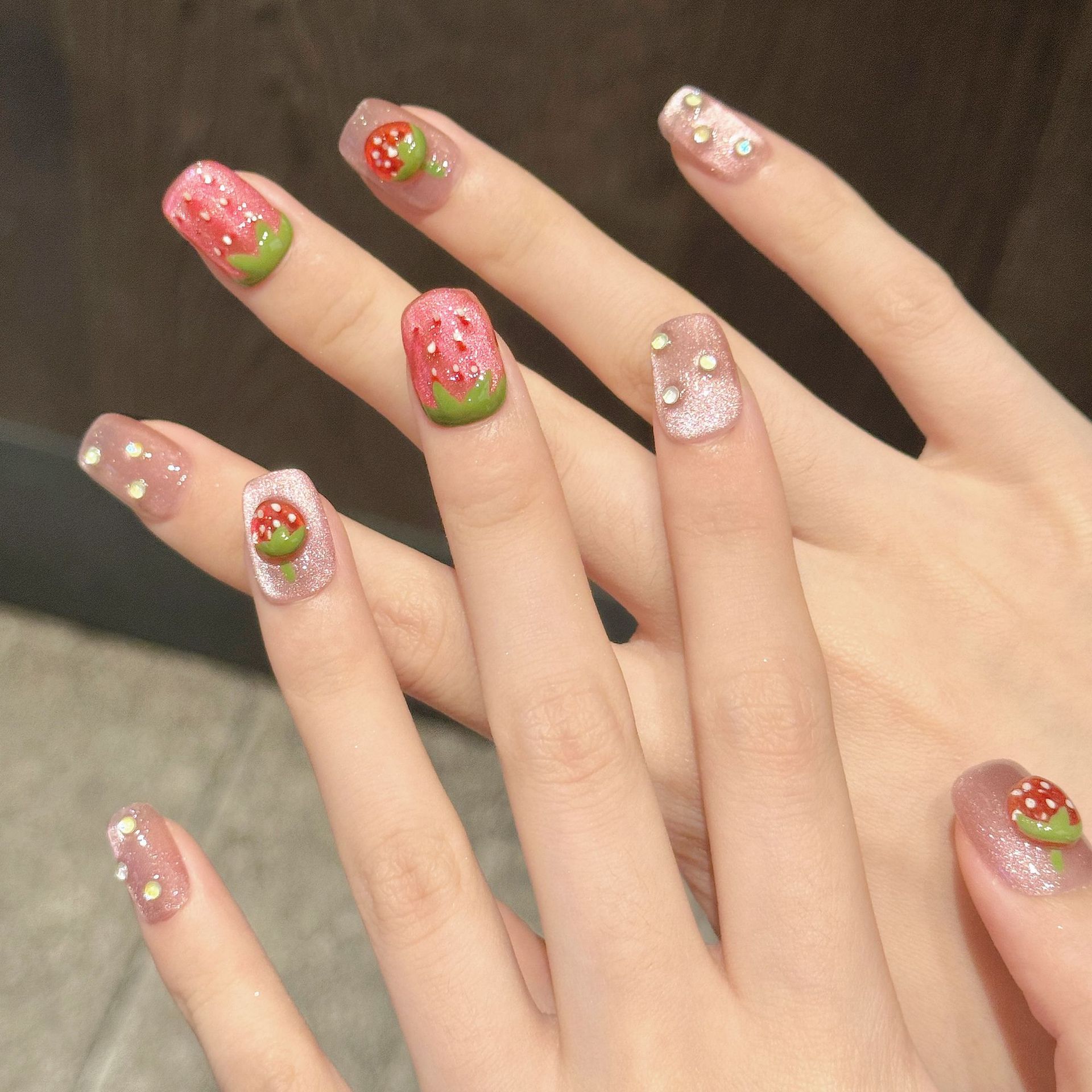 10pcs Handmade Press on Nails  - Nail Art Strawberry บทวิจารณ์และราคา