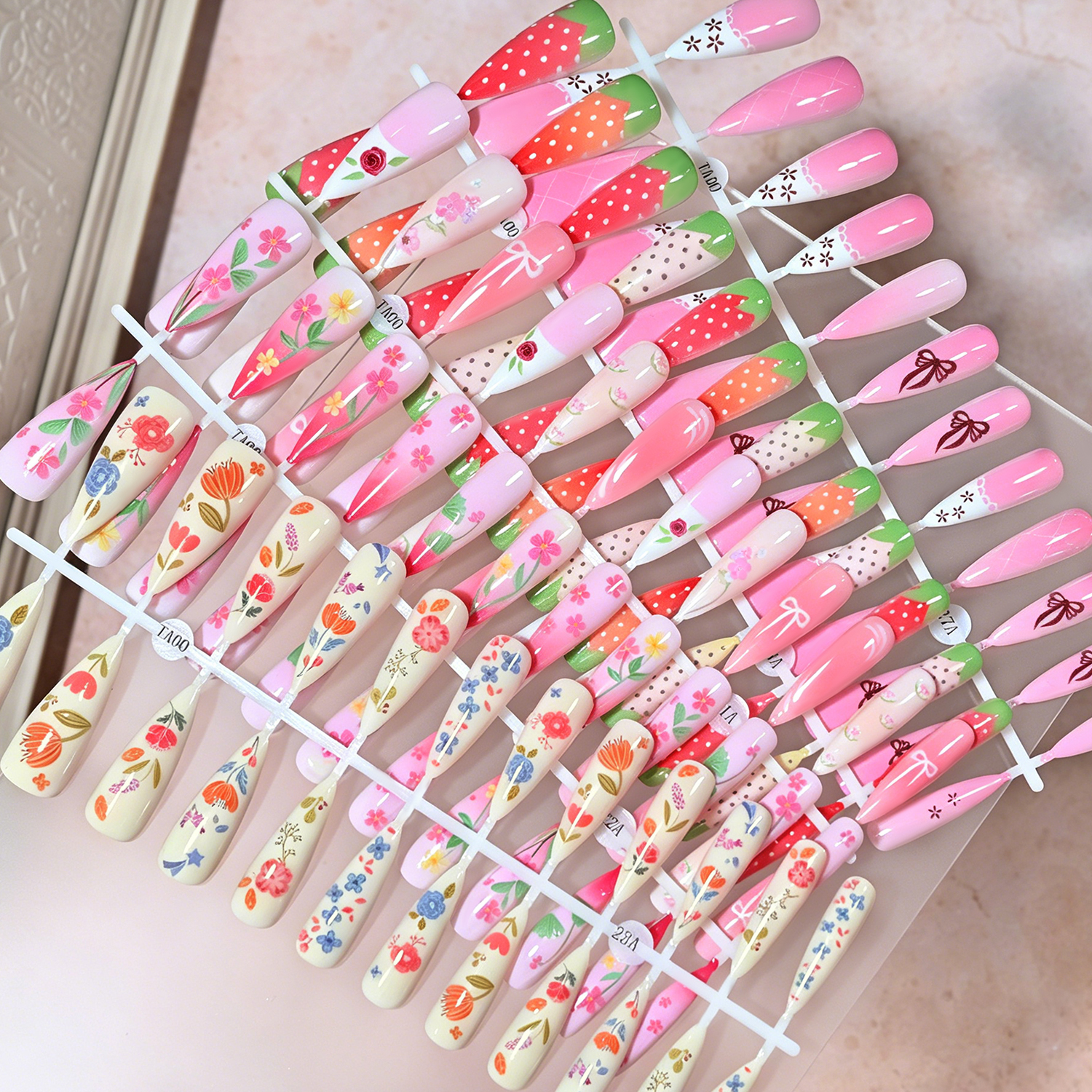 120Pcs Long Almond Press On Na - Nail Art Strawberry บทวิจารณ์และราคา
