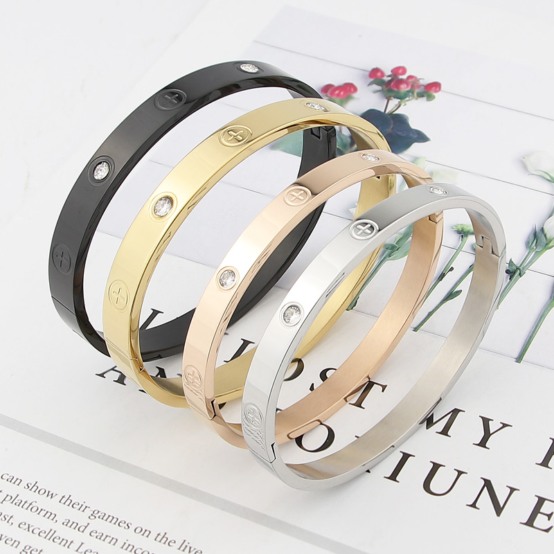 New Design Zircon And Cross Nu - Nail Art France บทวิจารณ์และราคา