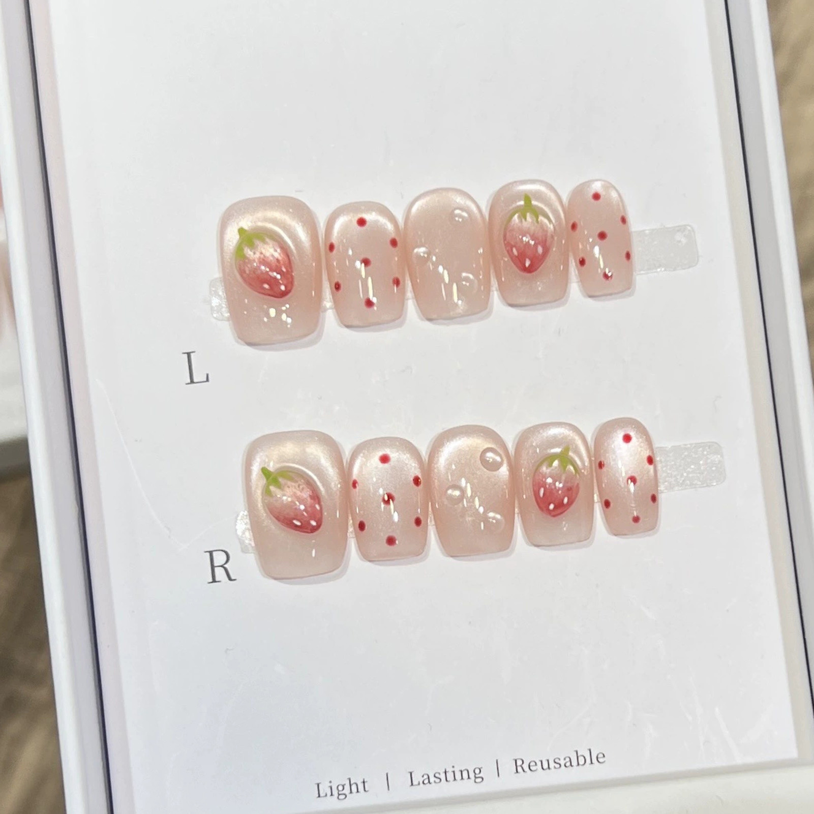 10PCS Short Square Fake Nails  - Nail Art Strawberry บทวิจารณ์และราคา