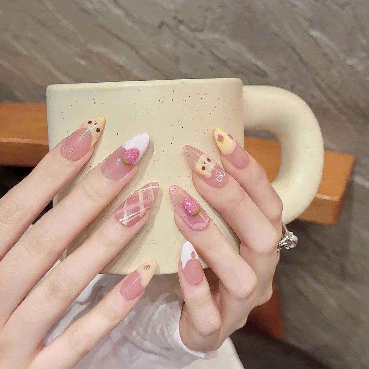 10pcs Pure Hand Pressed Medium - Nail Art Strawberry บทวิจารณ์และราคา