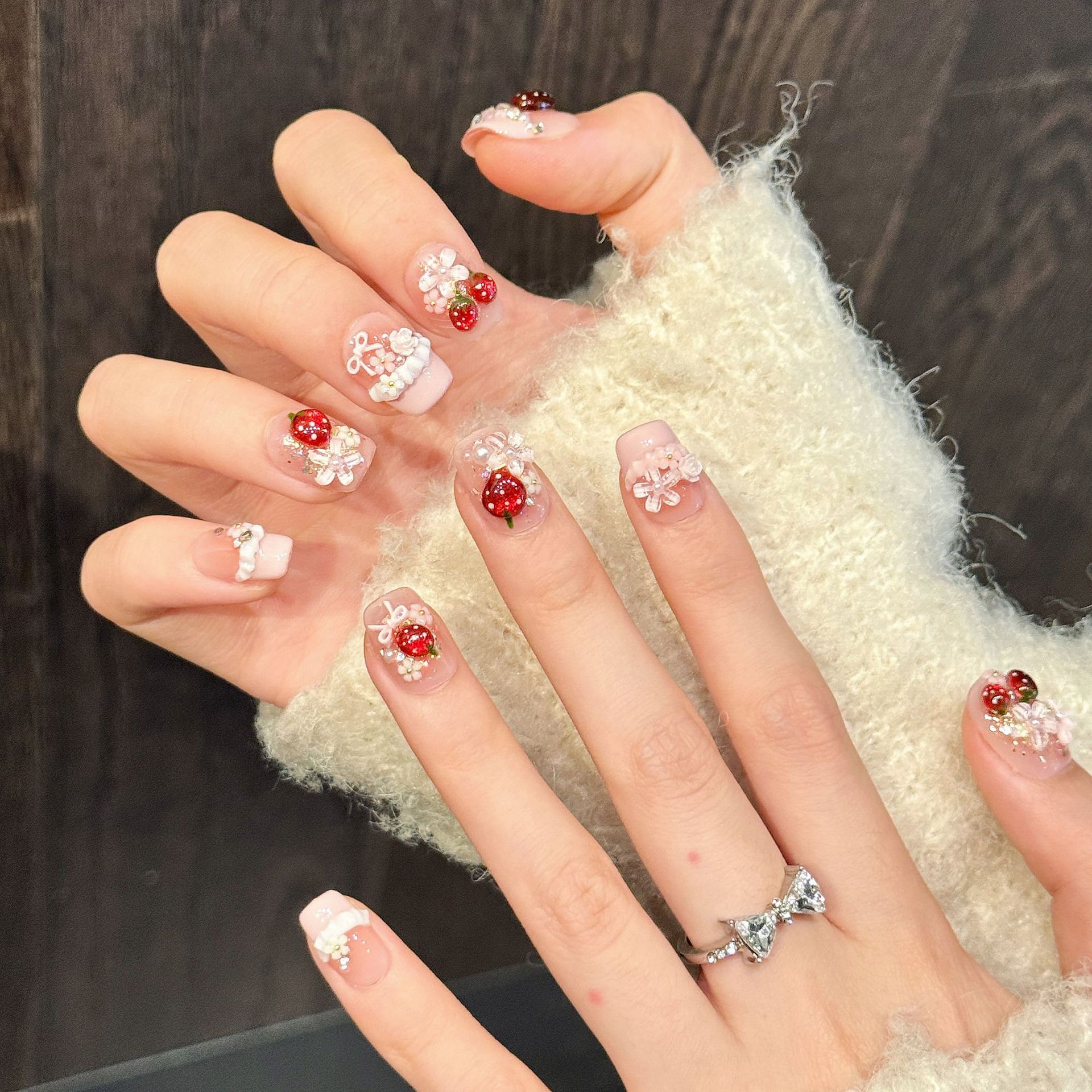 10pcs Cute Red Strawberry Pres - Nail Art Strawberry บทวิจารณ์และราคา